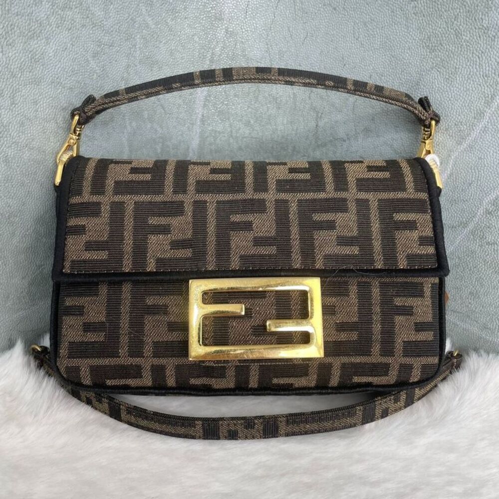 Fendi Women Pre-Loved Bag Very Good Condition